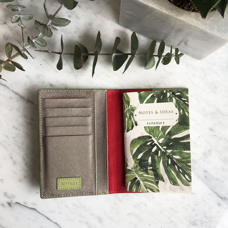 Gemma Pasaport Kılıfı Devetabanı - Fonfique Fonfique gemma pasaport holdercover pasaport kılıfı pasaportluk devetabanı yeşil monstera green yaprak leaf hediye gift 